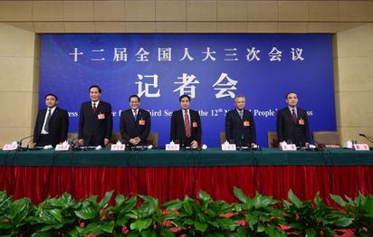 柳斌杰等5名全國人大專委會負責人答記者問