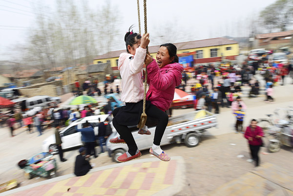 民俗“轉(zhuǎn)悠千” “越轉(zhuǎn)越有錢”