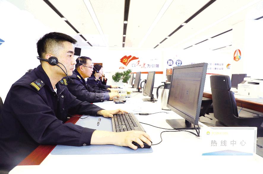 假日堅守崗位，爭當(dāng)“開路先鋒”