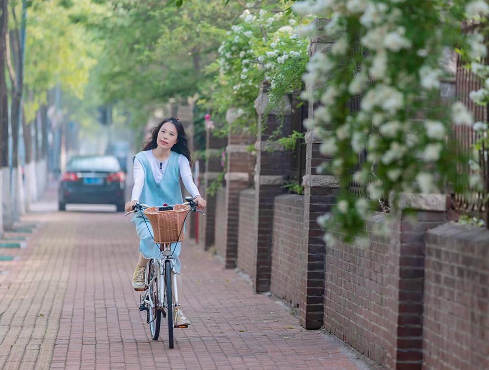 【“黃海之眼酒業杯”“新時代 新生活 新風尚”日照市攝影、短視頻大賽】為你花開滿城